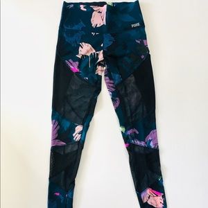 VS Pink Workout Leggings